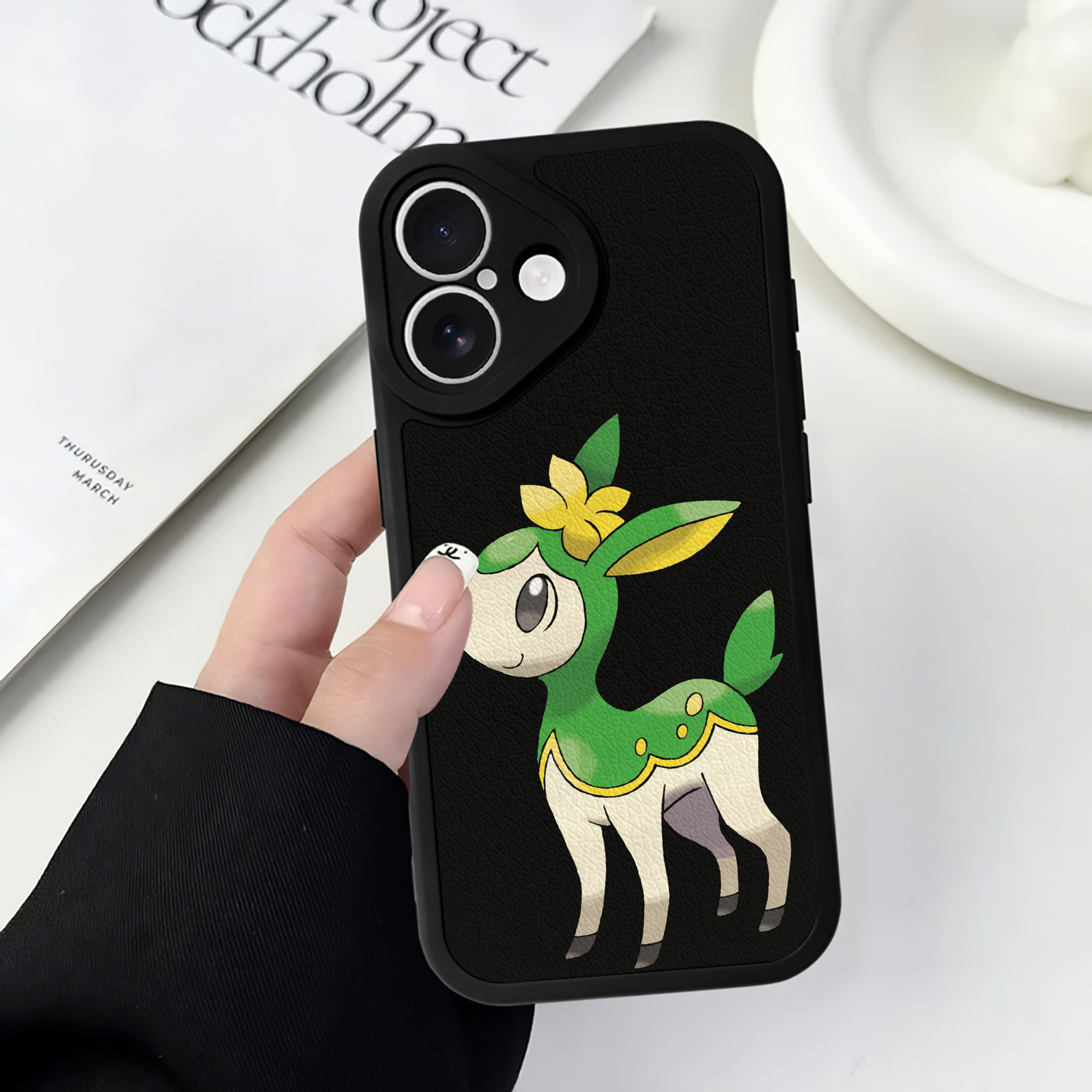 （画像用） ポケットモンスター Pokémon 【iPhone 16シリーズ対応】シリコンスマホケース（レザー調） 材質：シリコン